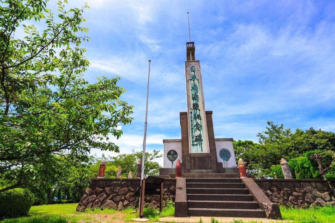 🏞️ 도고 공원(오미네산 자연공원) 내 일본해 해전 기념비 이미지 1